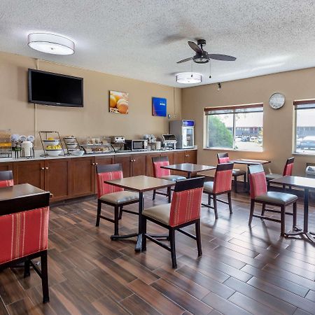 Comfort Inn Rockford Near Casino District Esterno foto
