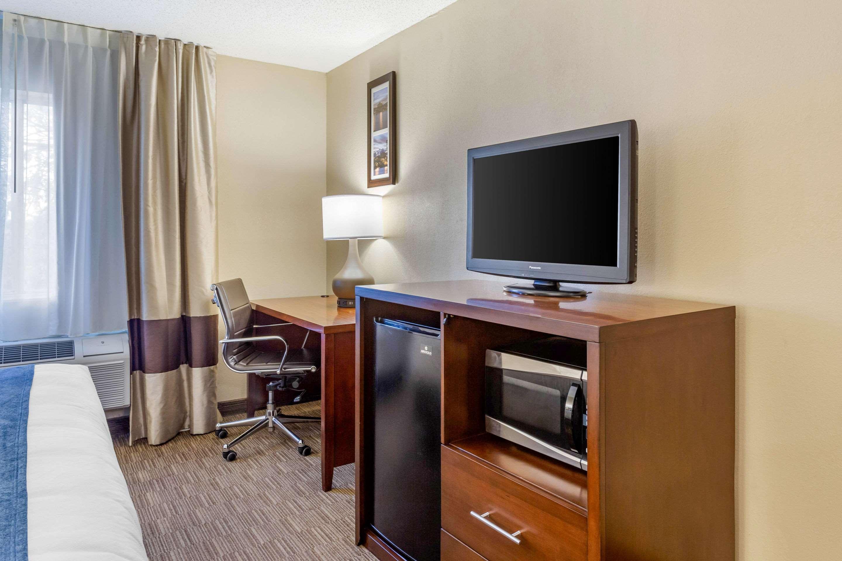 Comfort Inn Rockford Near Casino District Esterno foto