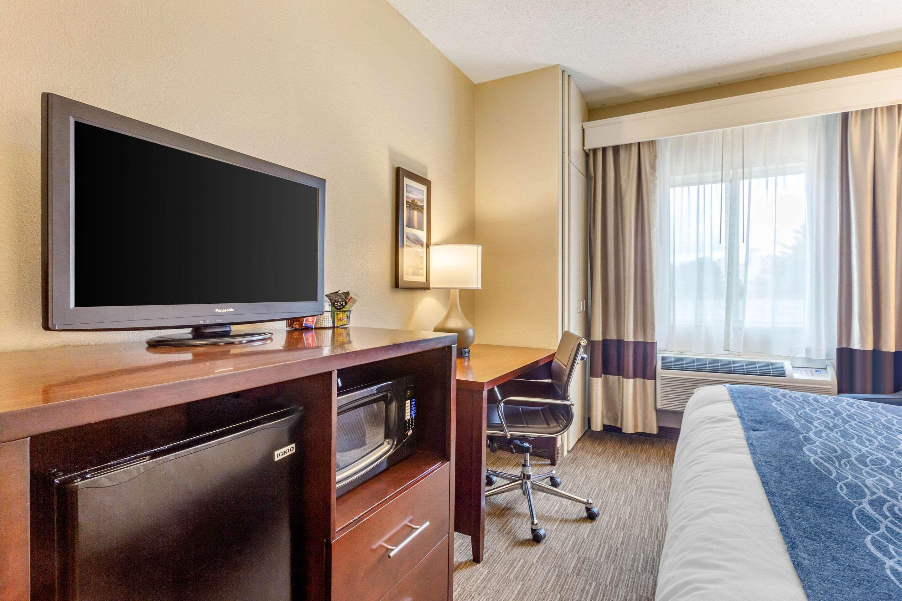 Comfort Inn Rockford Near Casino District Esterno foto