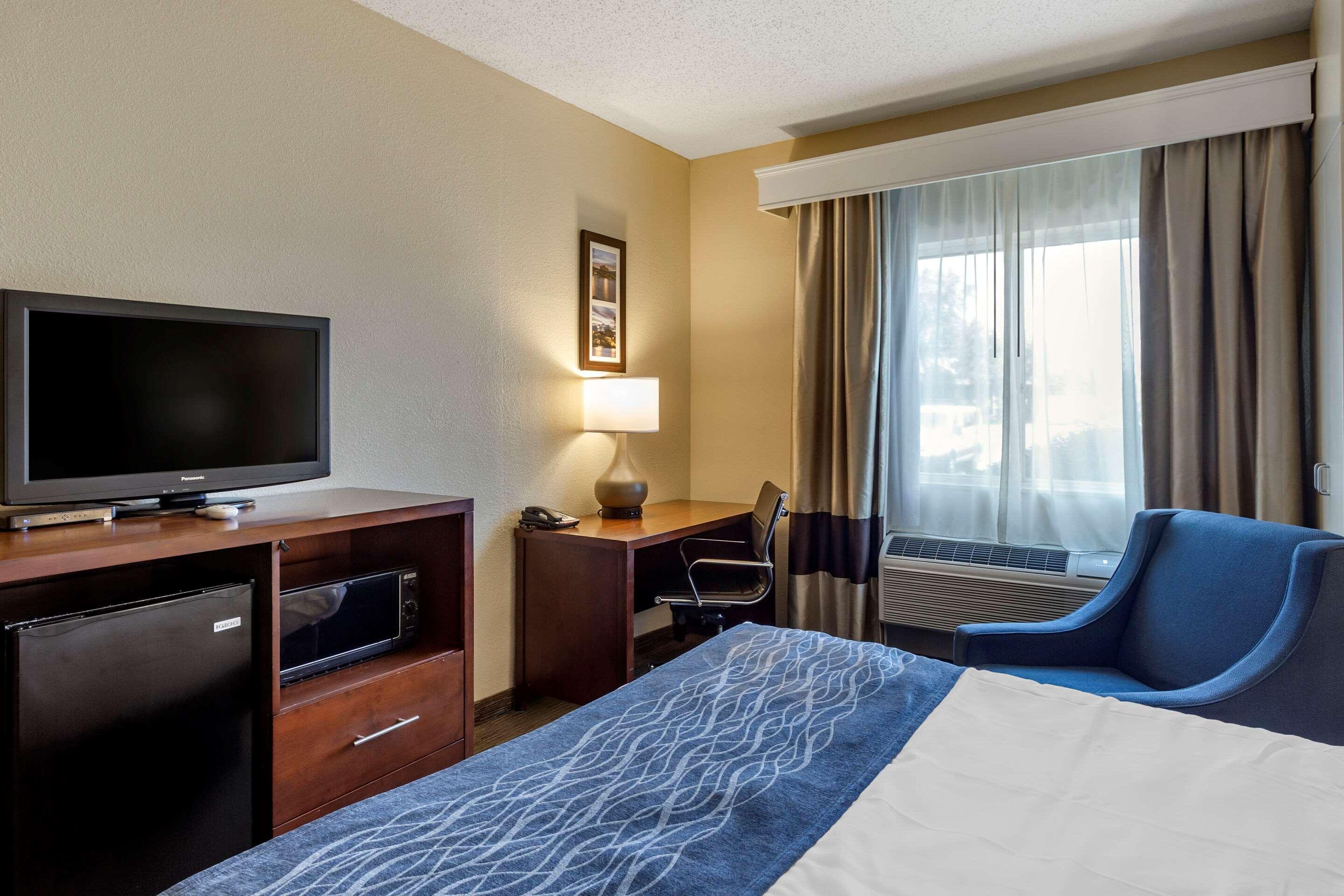 Comfort Inn Rockford Near Casino District Esterno foto