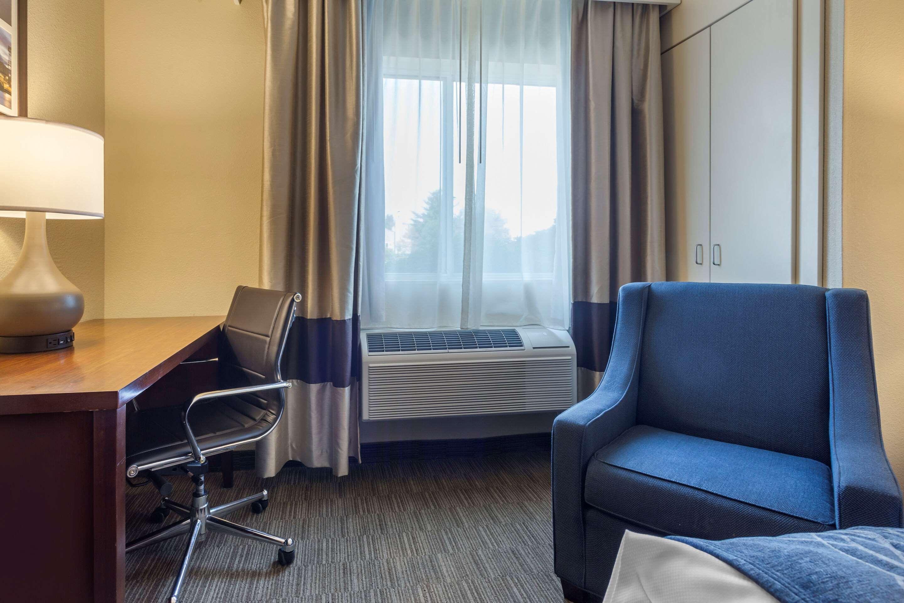 Comfort Inn Rockford Near Casino District Esterno foto