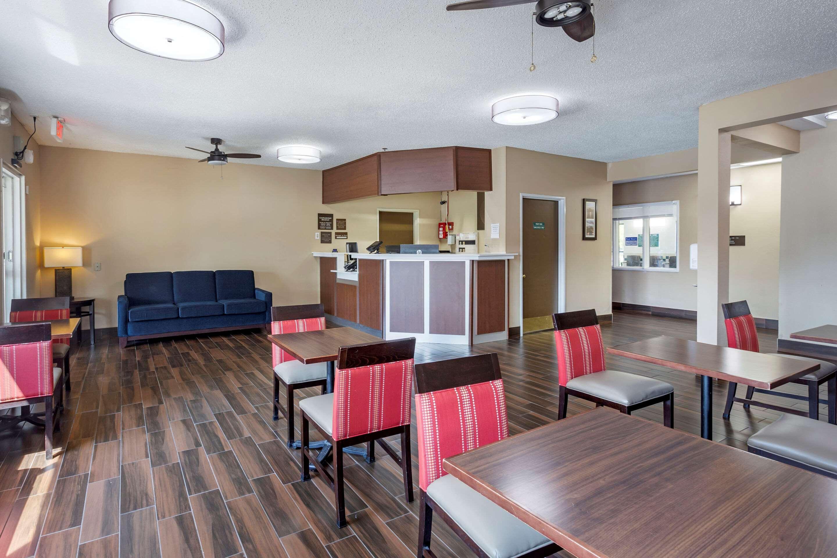 Comfort Inn Rockford Near Casino District Esterno foto