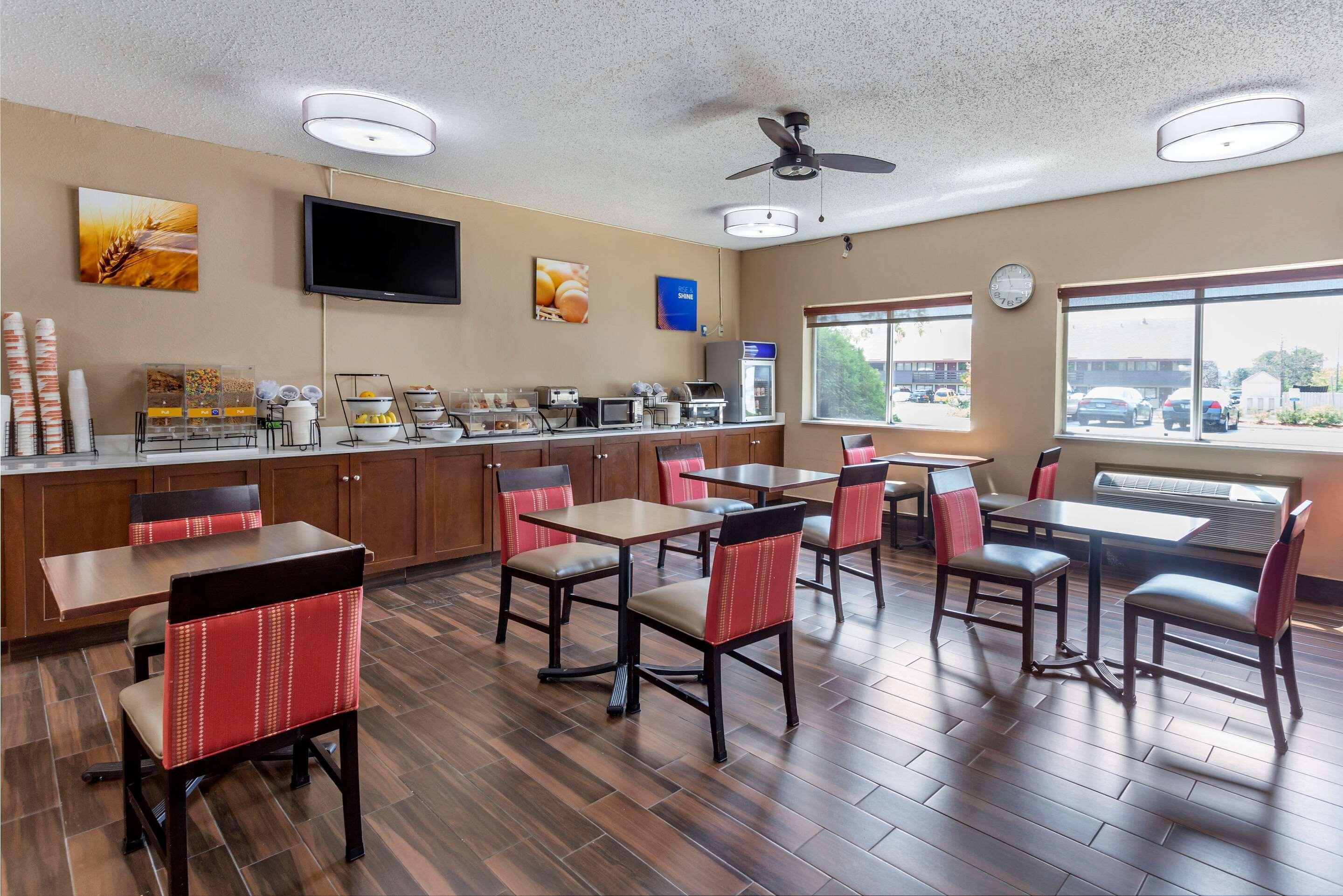 Comfort Inn Rockford Near Casino District Esterno foto