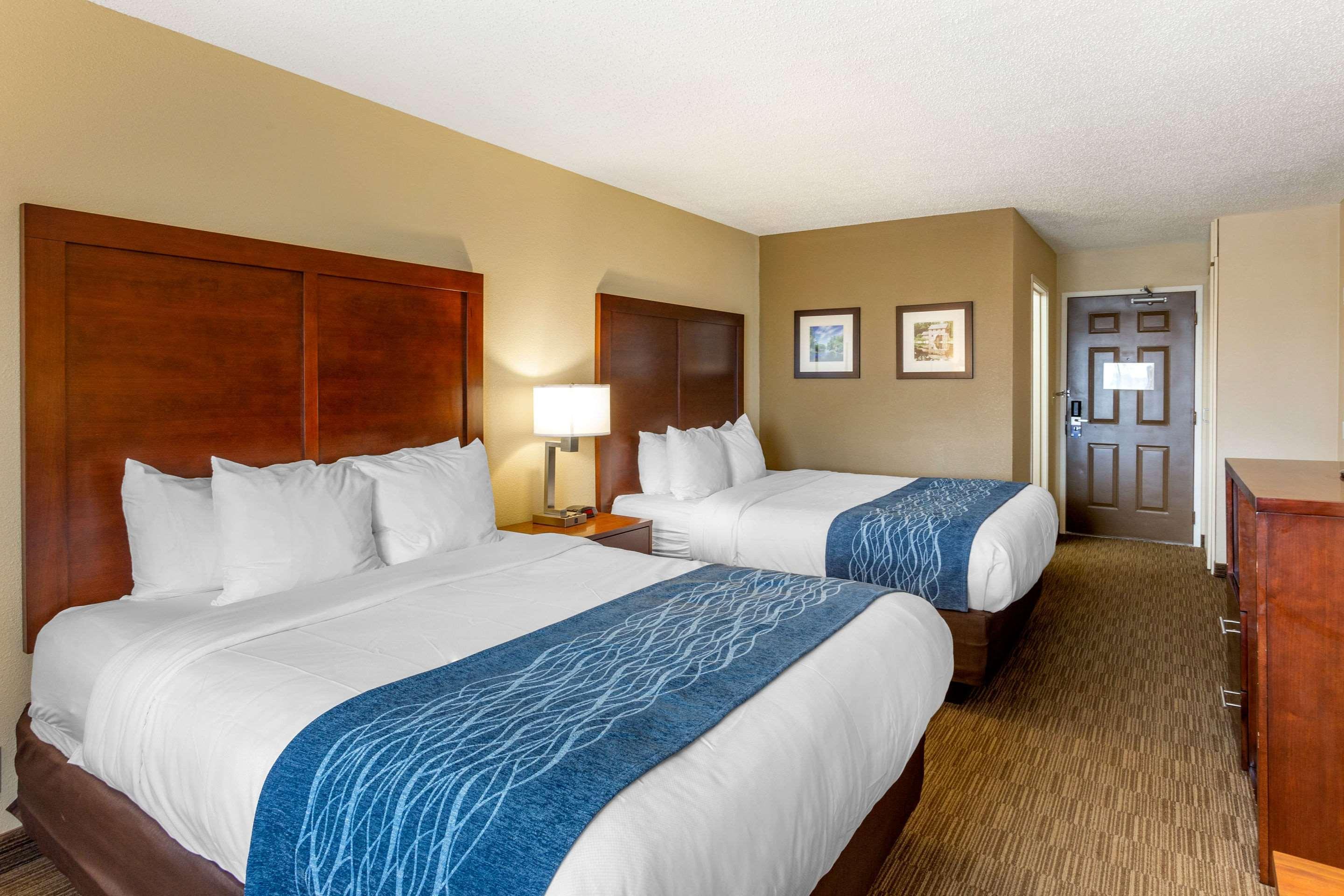 Comfort Inn Rockford Near Casino District Esterno foto