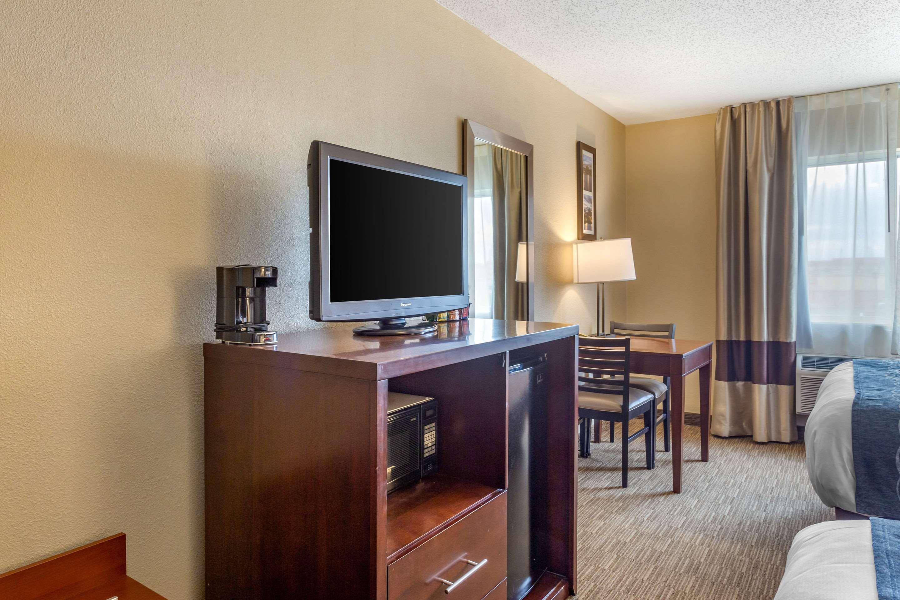 Comfort Inn Rockford Near Casino District Esterno foto