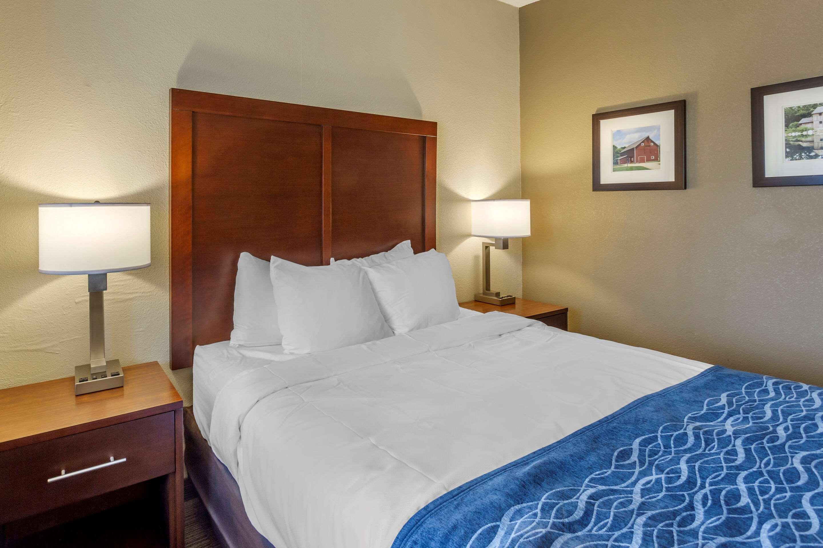 Comfort Inn Rockford Near Casino District Esterno foto