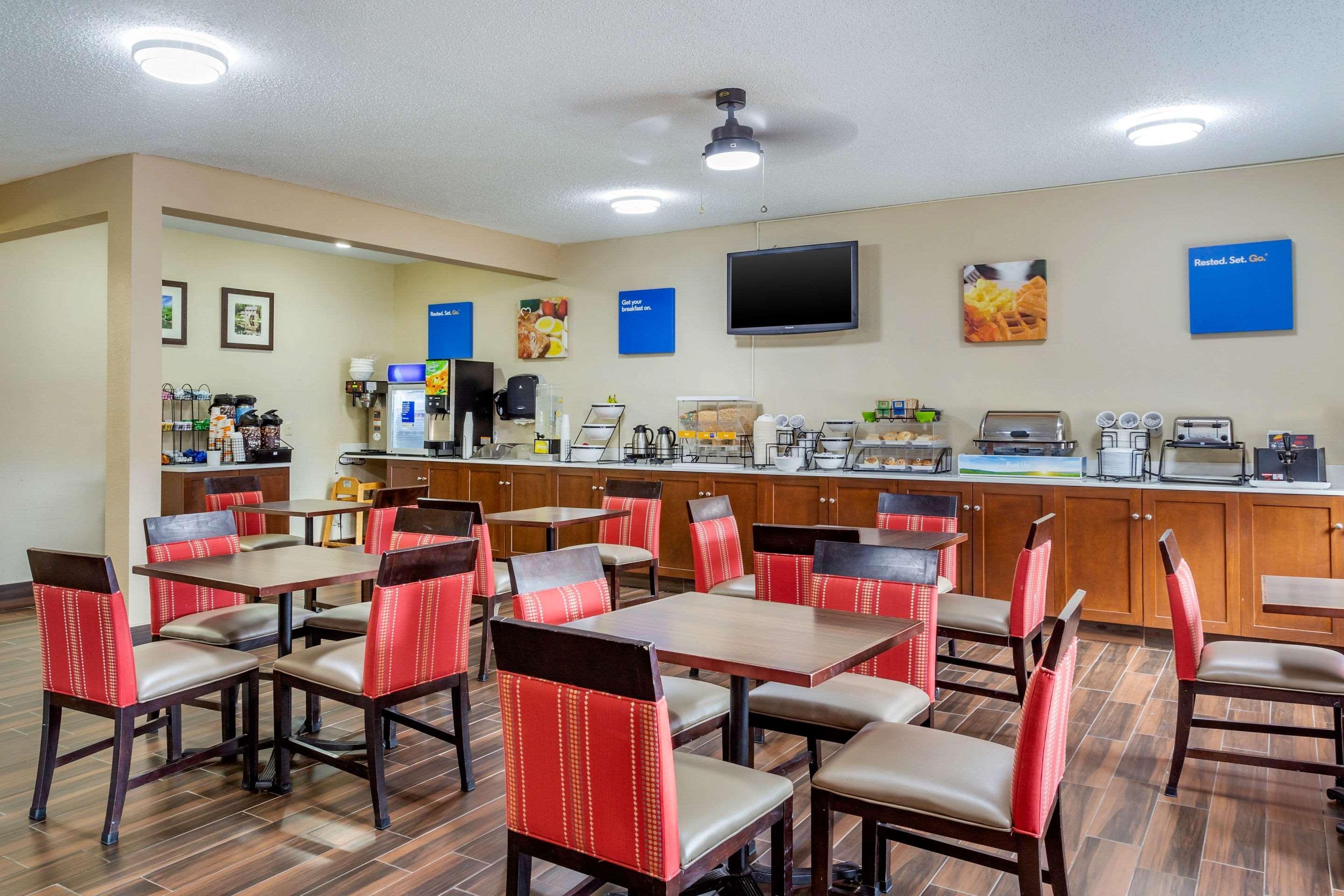 Comfort Inn Rockford Near Casino District Esterno foto