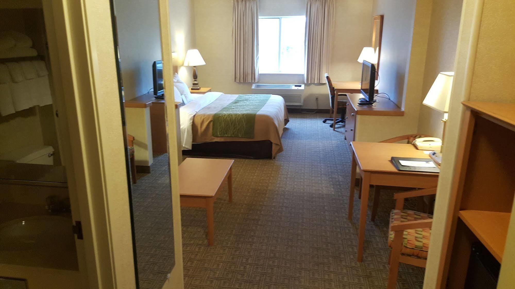 Comfort Inn Rockford Near Casino District Esterno foto